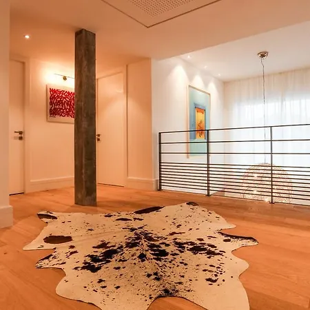Le Kube Centre Prestige אנסי
